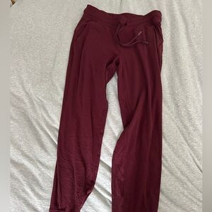 Lululemon ready to rulu joggers, size 10 in burgundy